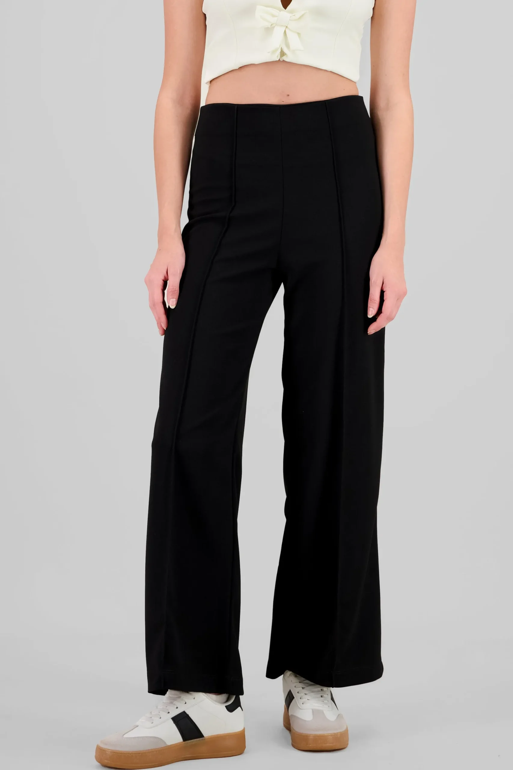 Shasa Wid leg pant with front seams