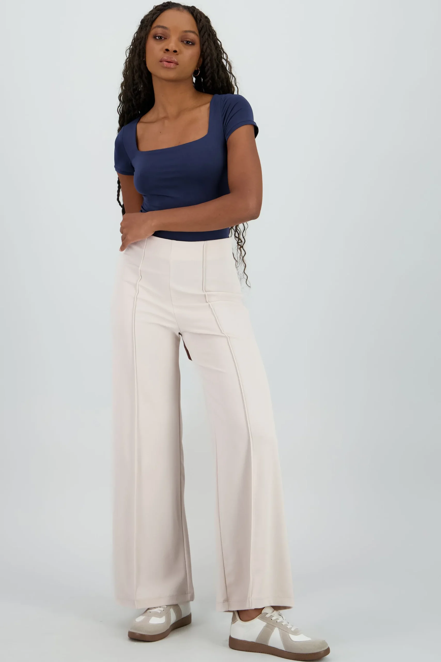 Shasa Wid leg pant with front seams
