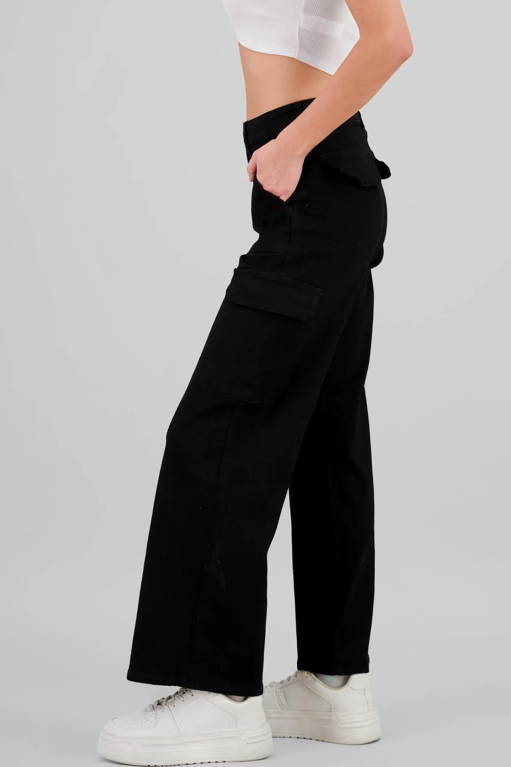 Shasa Wide Leg Cargo Jeans