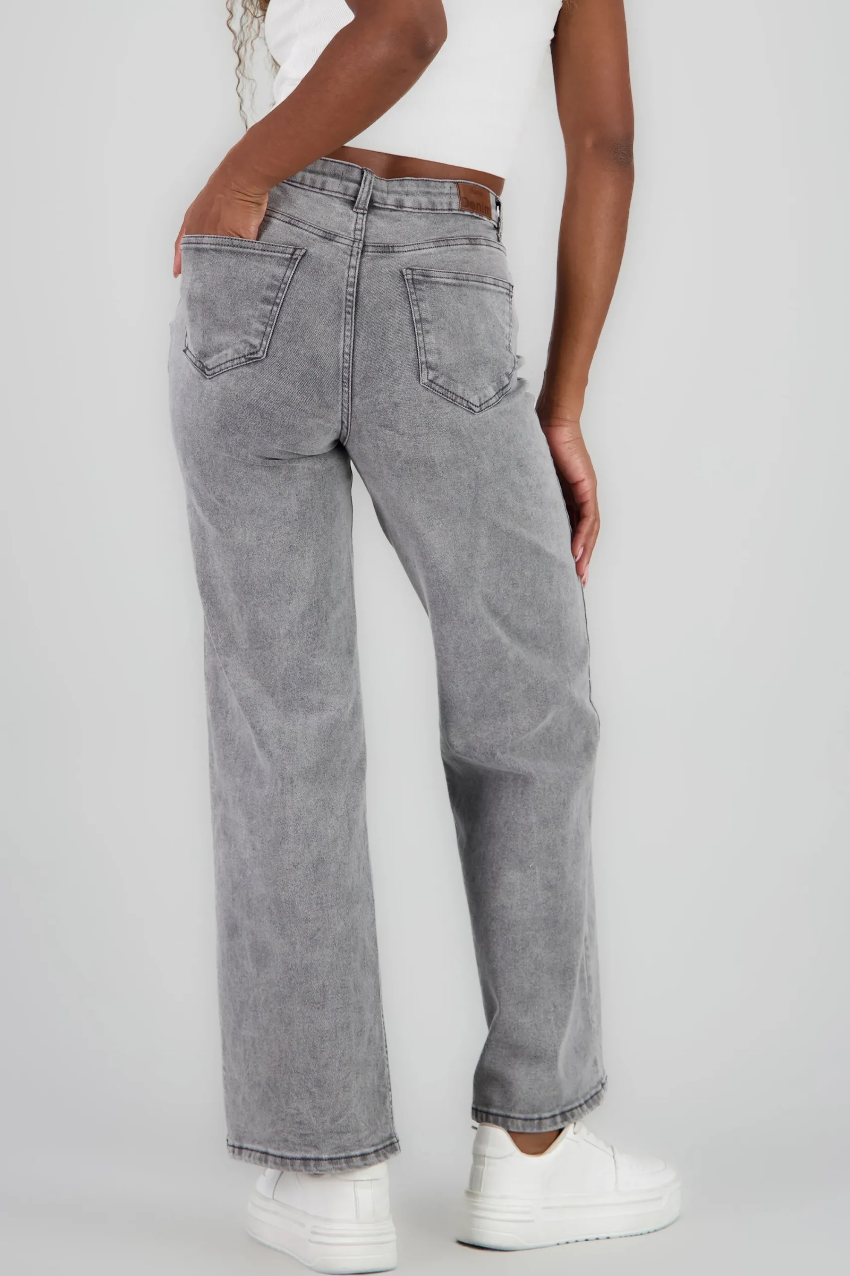 Shasa Wide Leg Jeans