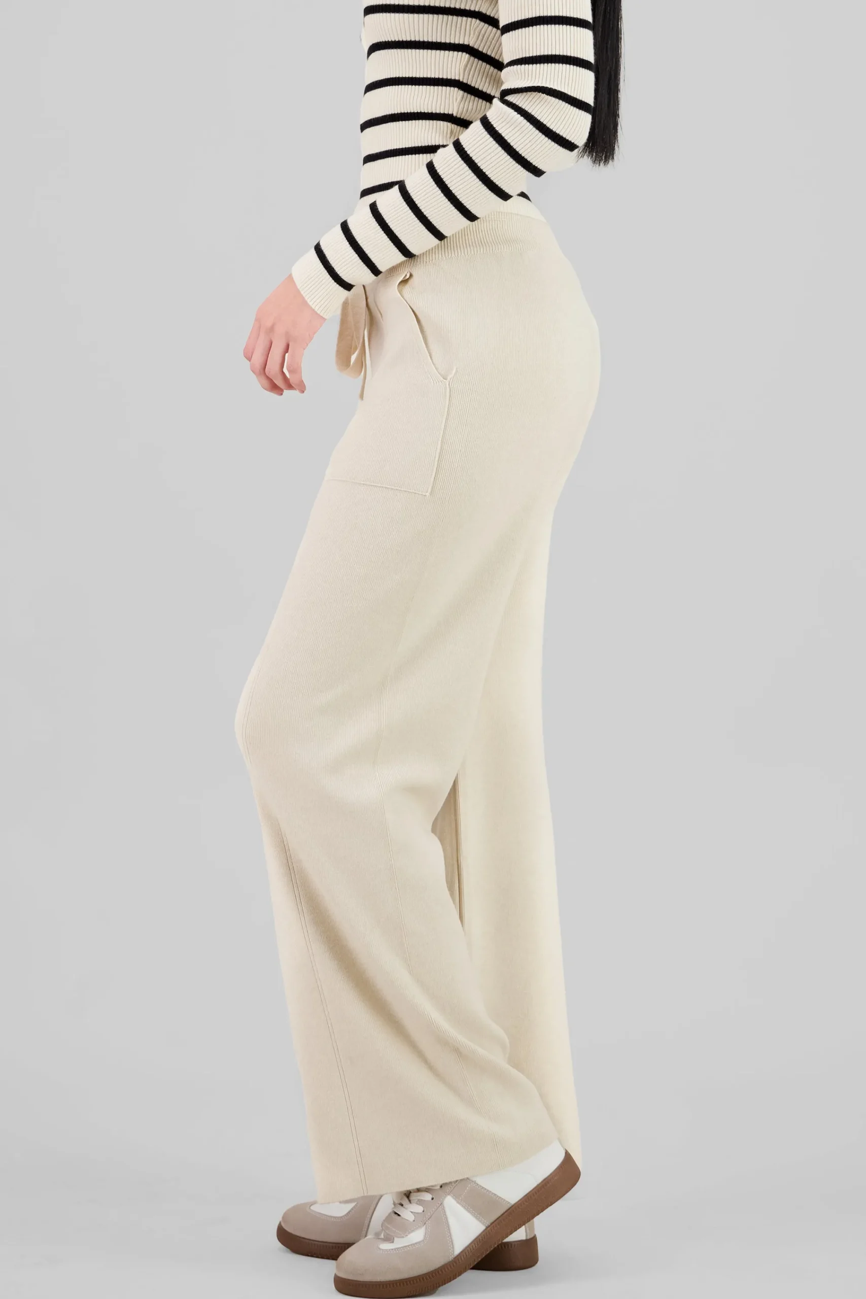 Shasa Wide Leg Knit Pants