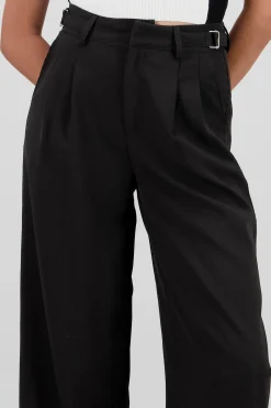 Shasa Wide Leg Pants with Waistband Detail