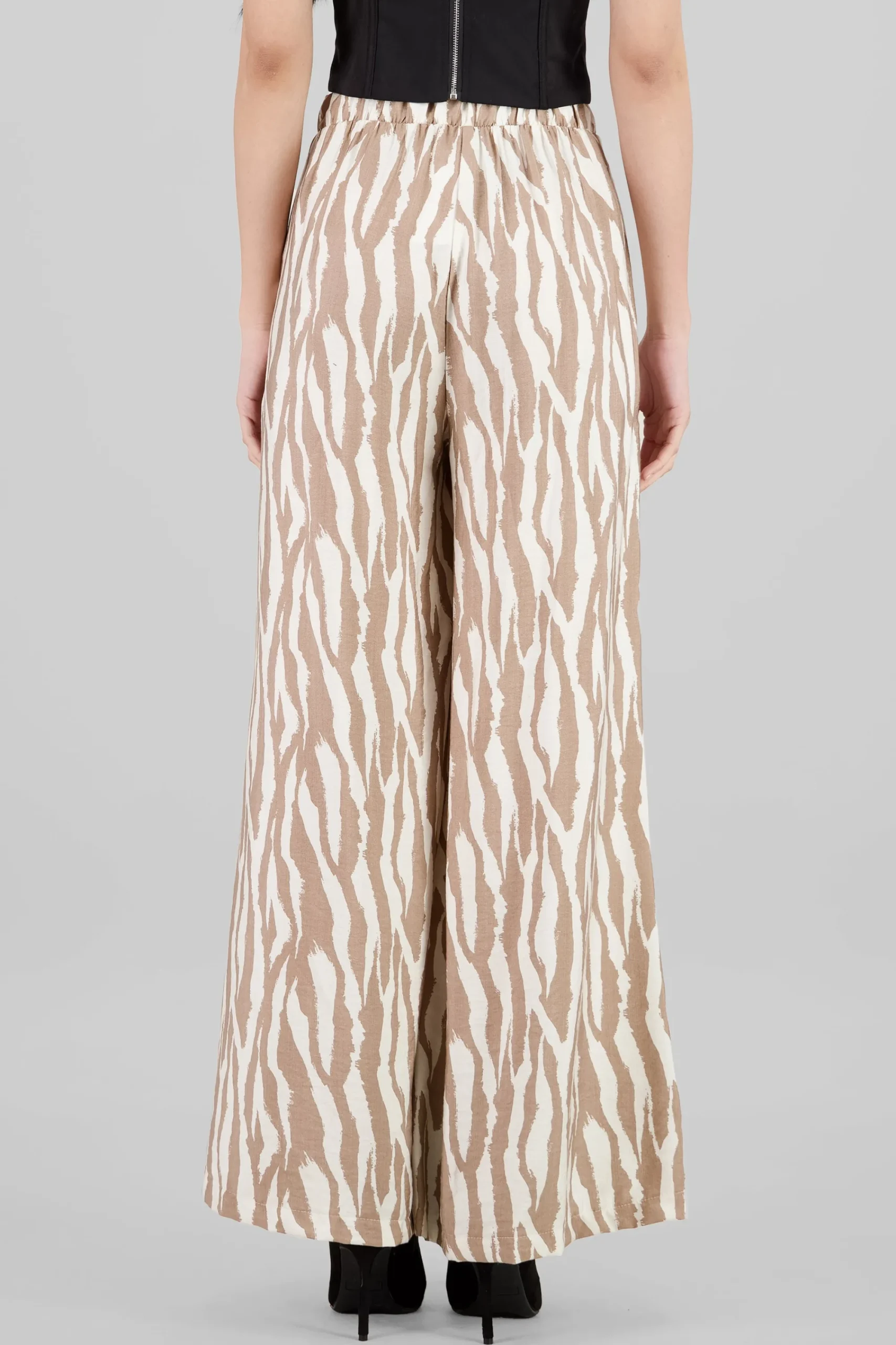 Shasa Wide Leg Printed Pants