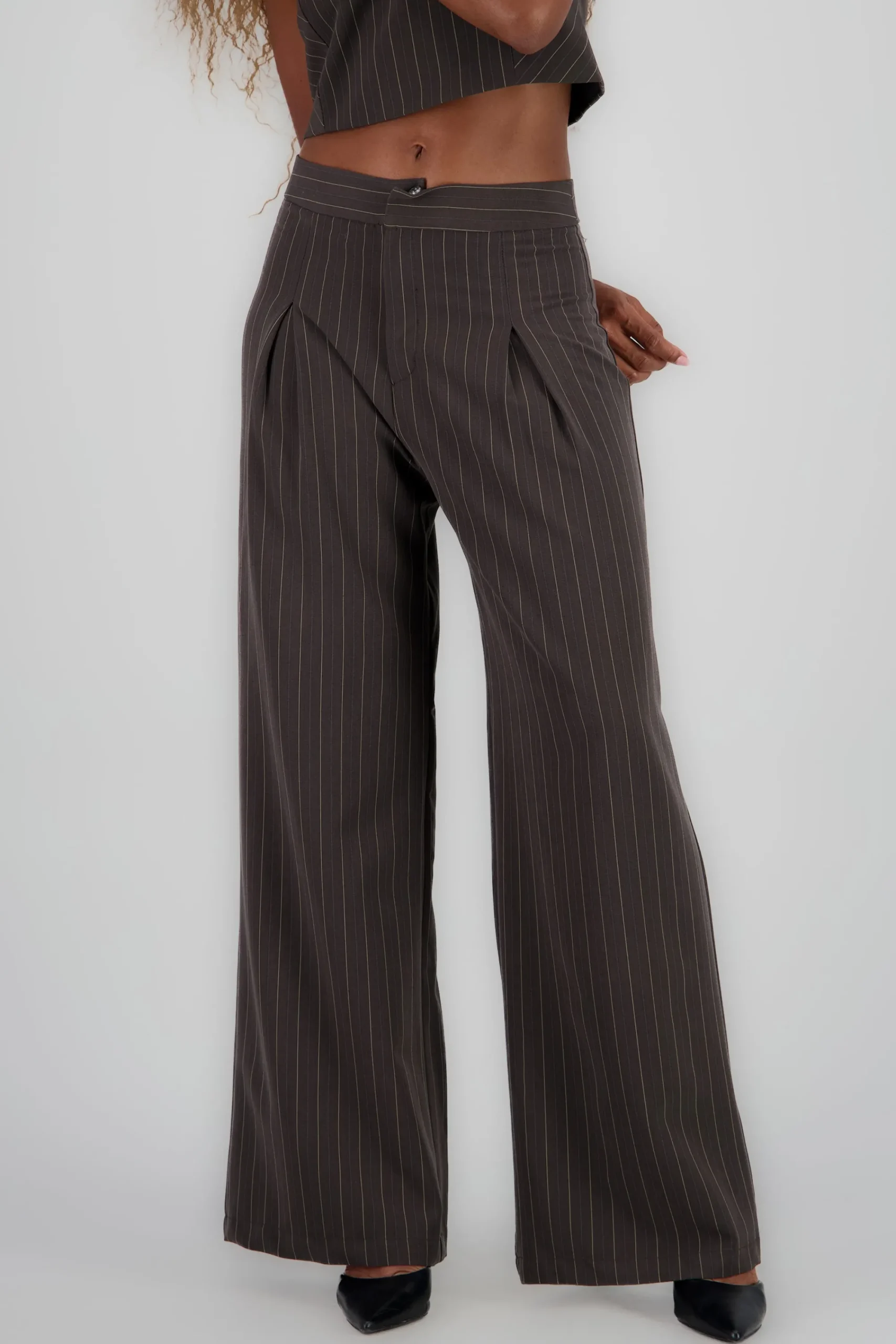 Shasa Wide Pleated Striped Pants