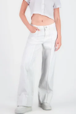 Shasa Wide-leg Jeans with Cut